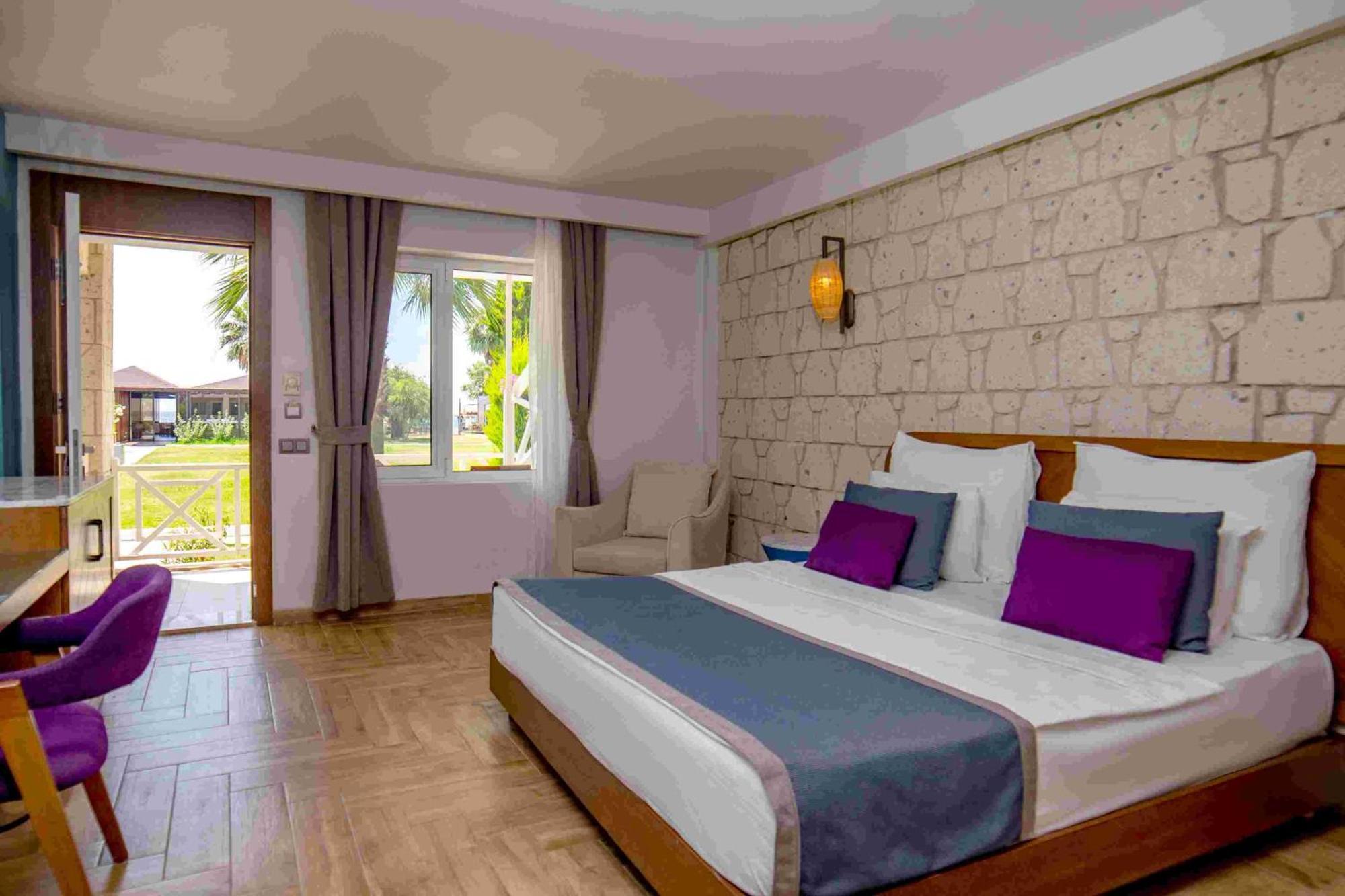 Risus Beach Resort Hotel Kusadasi Exterior foto